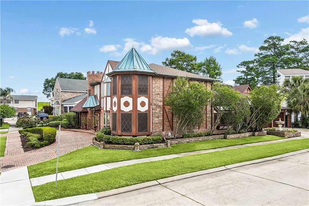 4001 TOLMAS Drive
