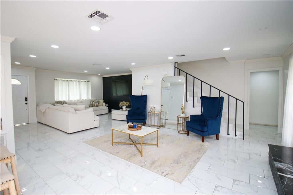 502 BURGANDER Drive