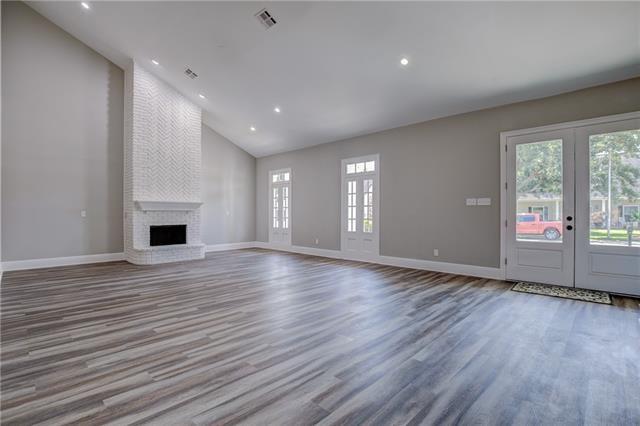 185 VILLERE Drive
