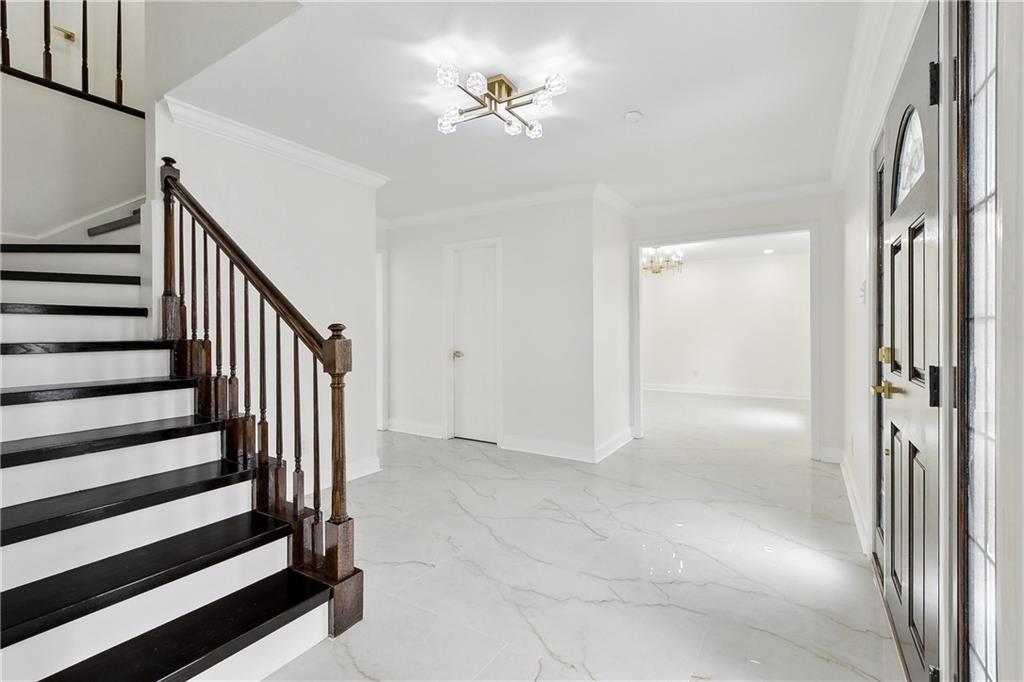 27 YELLOWSTONE Drive