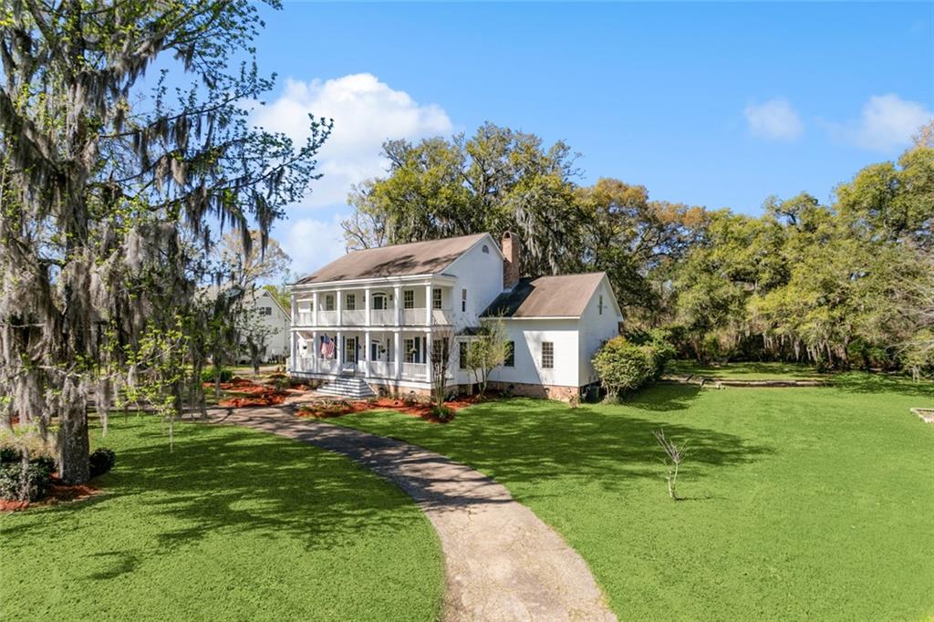 304 SCOTCHPINE Drive