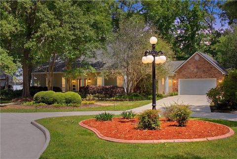 Photo of 126 MADEWOOD Drive, Mandeville, LA 70471 (MLS # 2552446)