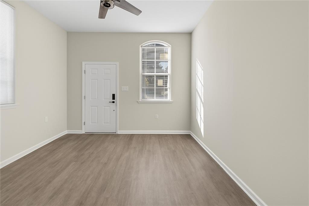 2415 17 REPUBLIC Street