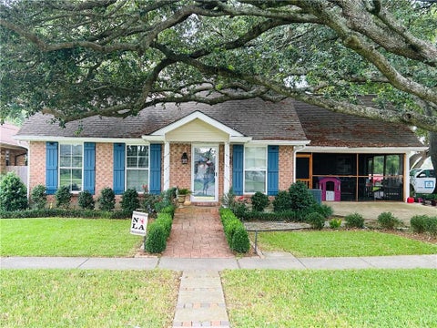 Photo of 4501 KENT Avenue, Metairie, LA 70006 (MLS # 2561317)