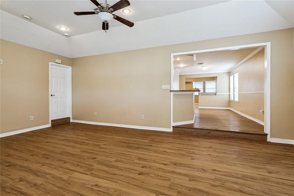 9313 RIVER Lane