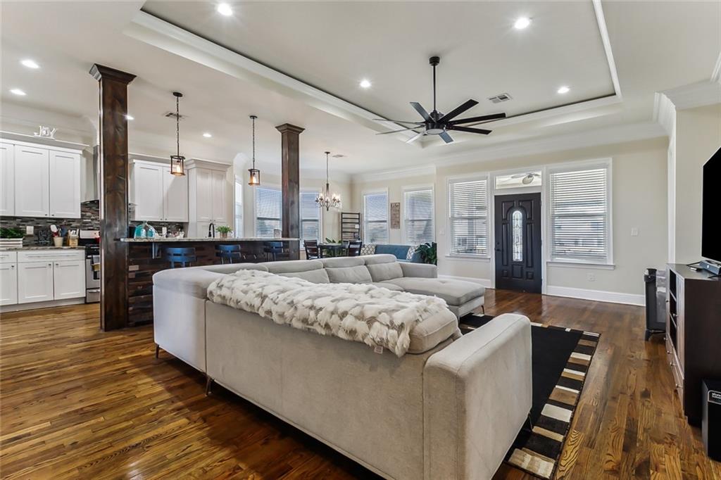 2825 JEAN LAFITTE Parkway