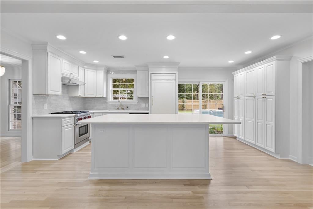 42 RIVERDALE Drive