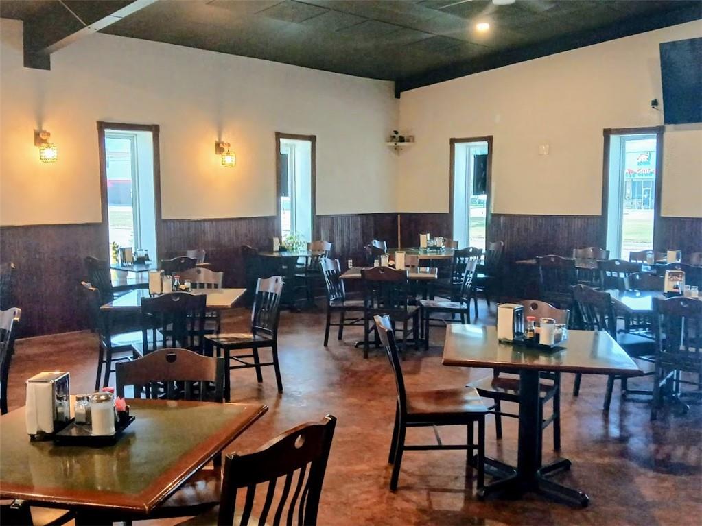 1530 E JUDGE PEREZ Drive