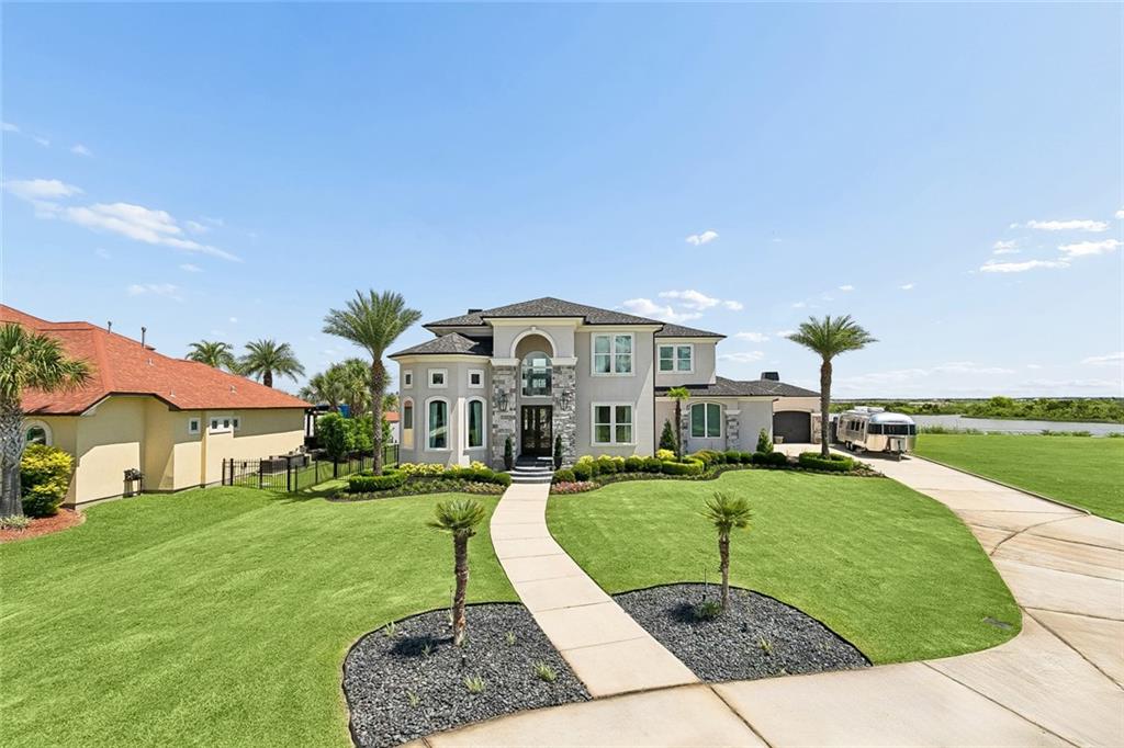 1509 LAKESHORE Boulevard