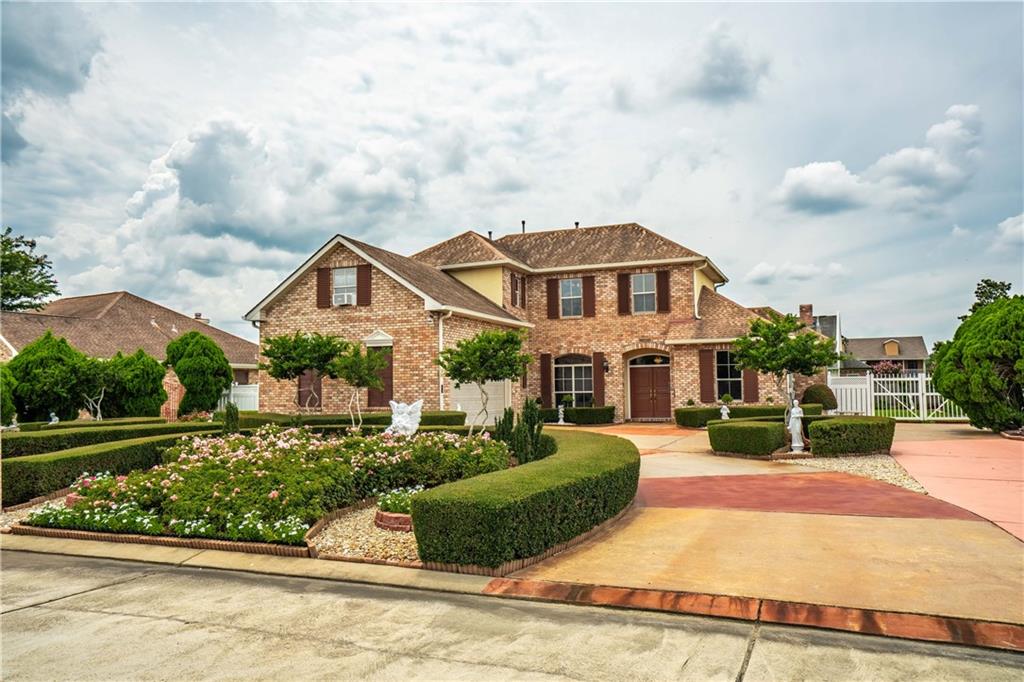 3652 LAKE TIMBERLANE Drive