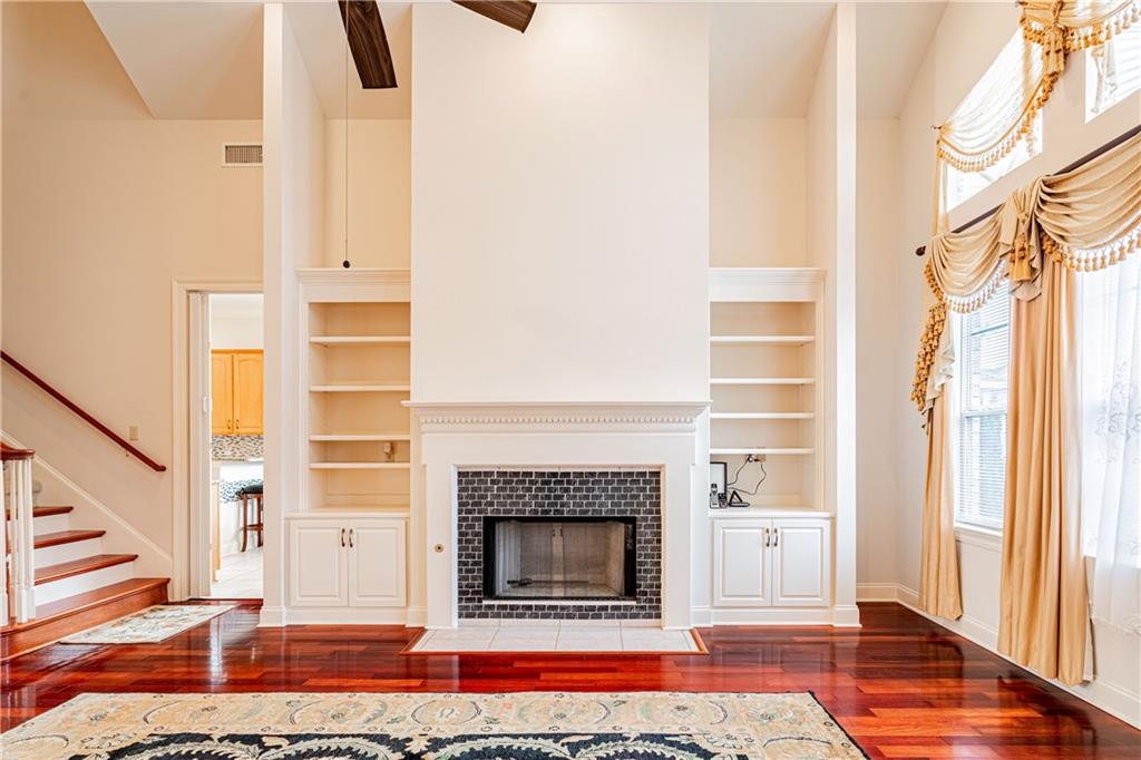 3652 LAKE TIMBERLANE Drive