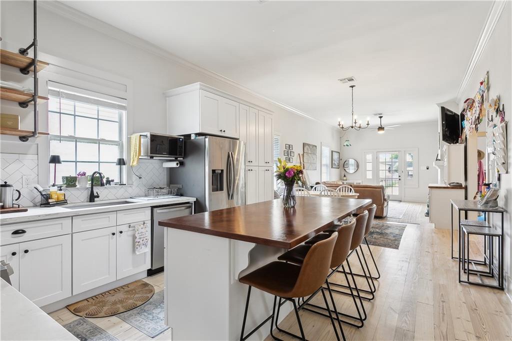 Gretna, Louisiana 70053, United States, 4 Bedrooms Bedrooms, ,2 BathroomsBathrooms,Residential,Active,142371