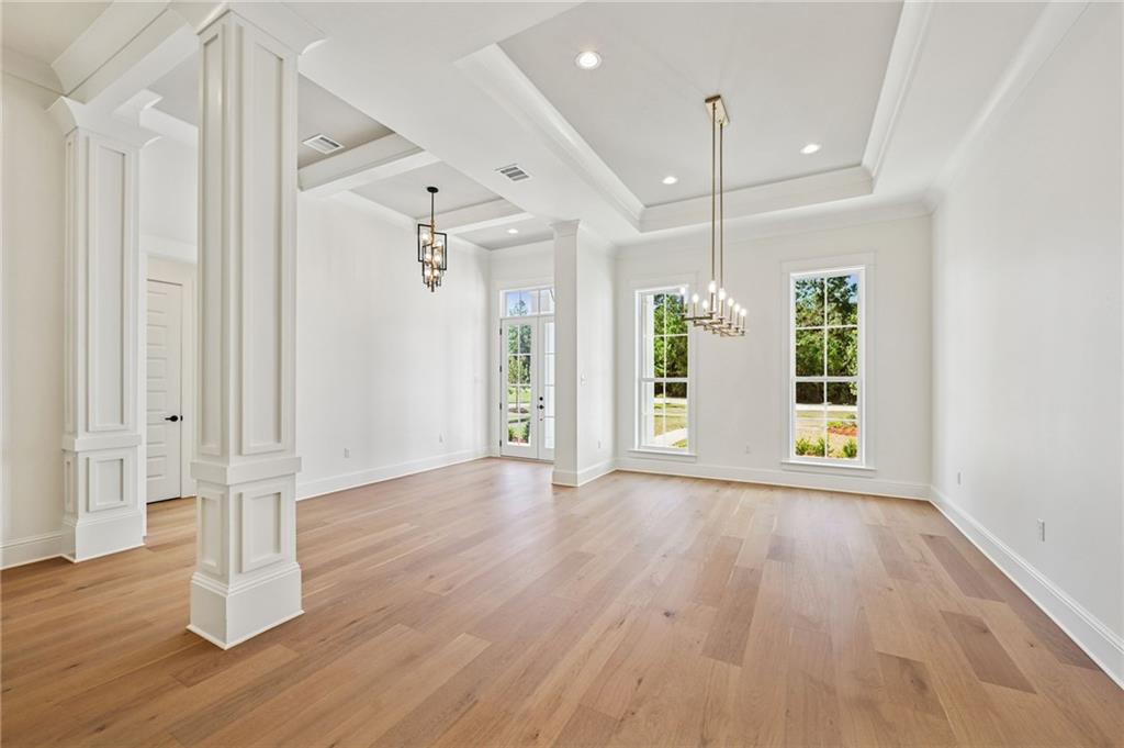 370 N TALLOWWOOD Drive