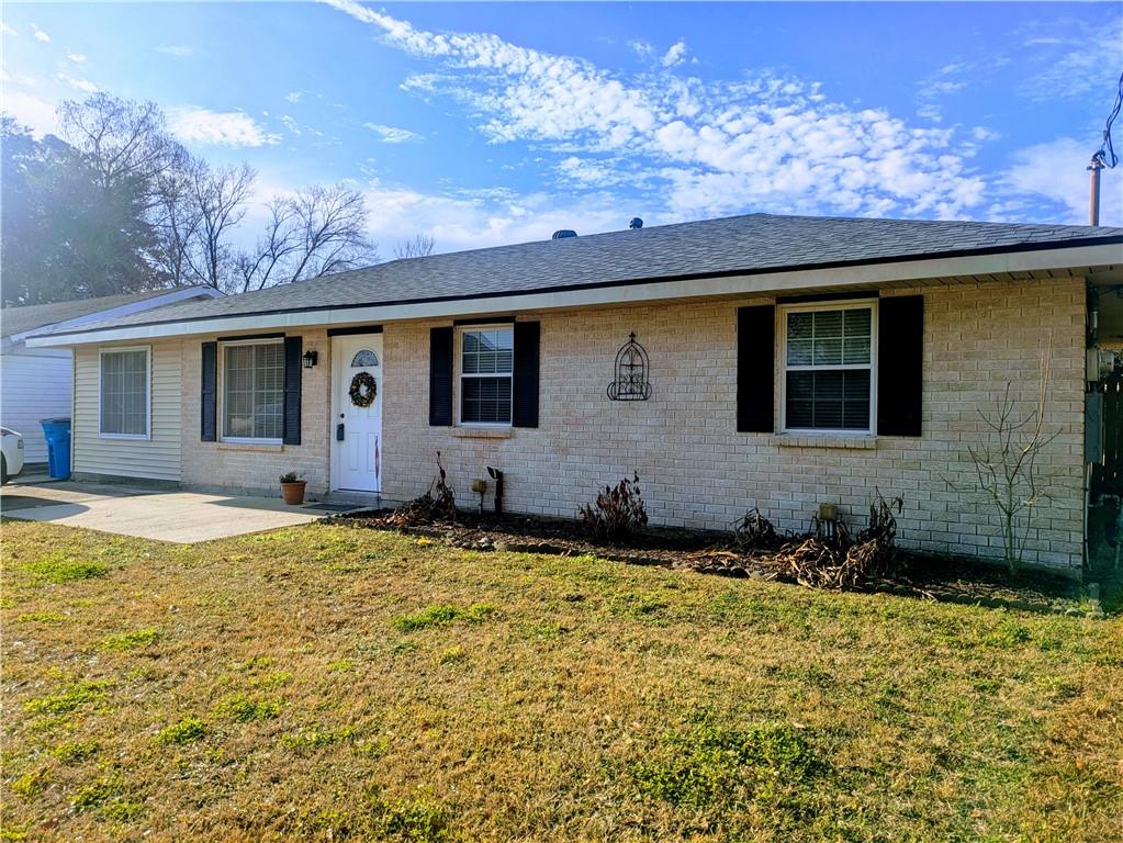 330 COURVILLE Drive