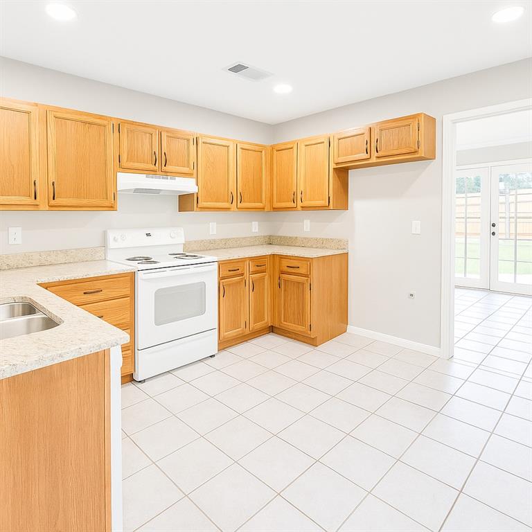 302 ORMOND MEADOWS Drive A