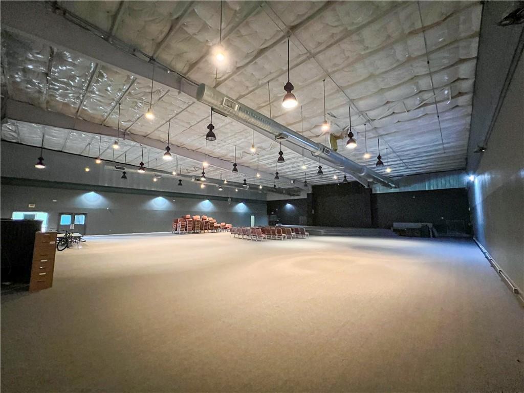 17197 N I-12 SERVICE Road