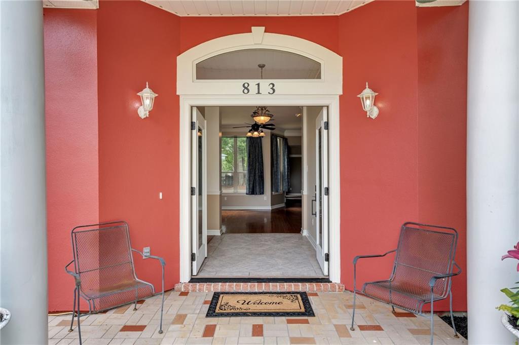 813 KIOWA Court