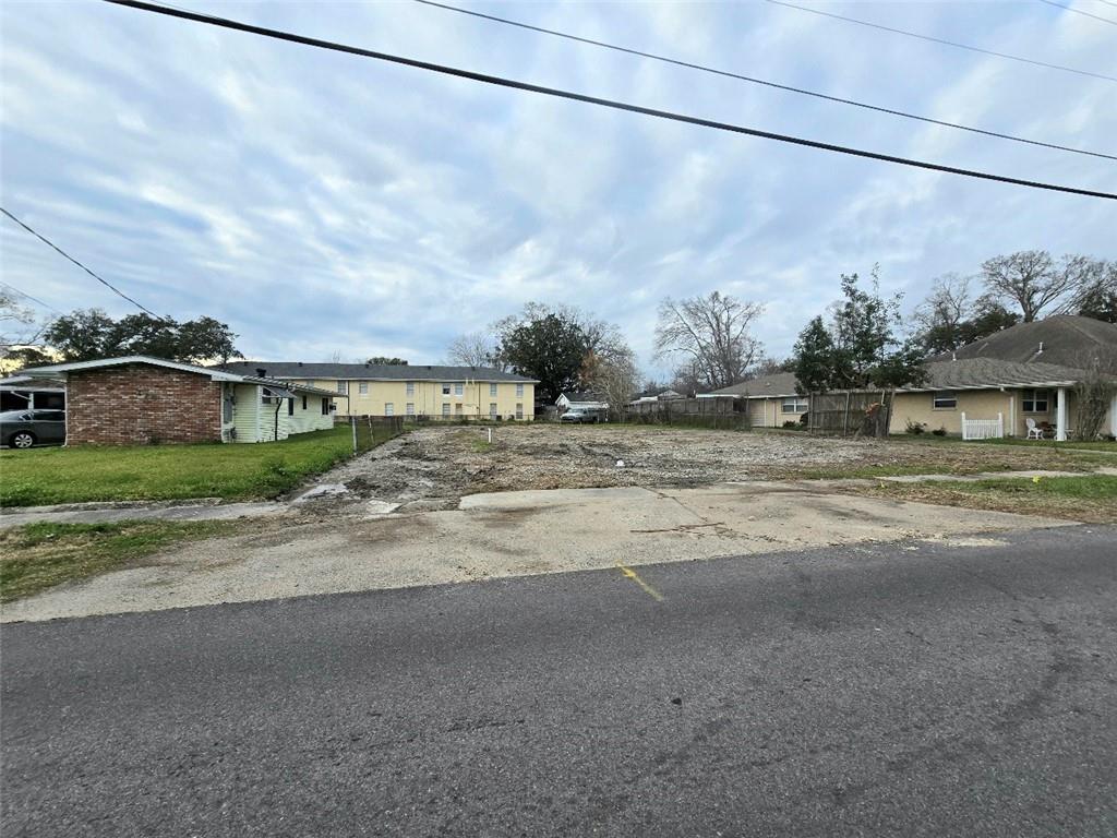 320 LITTLE FARMS Avenue