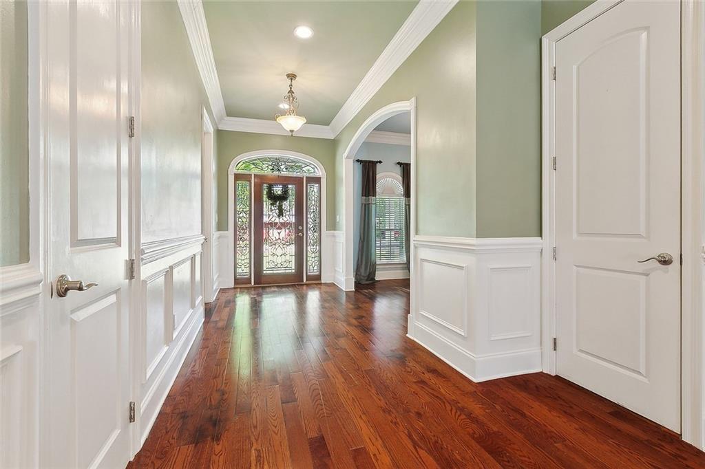 161 AVENUE OF OAKS