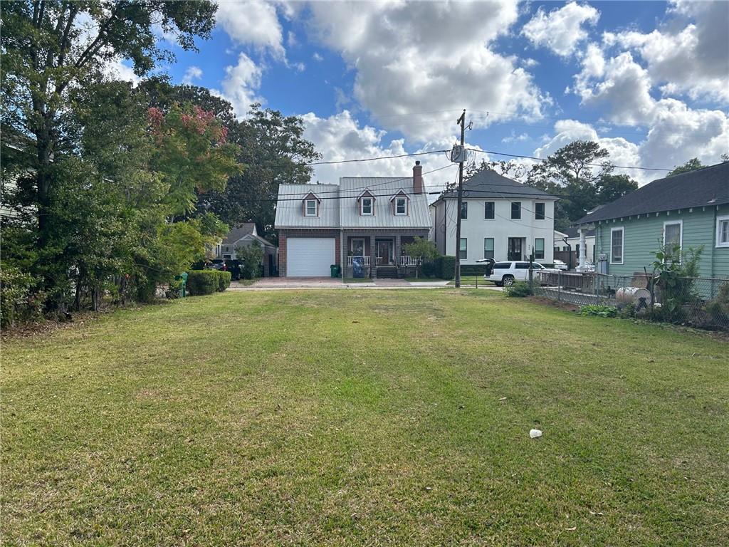 416 ELMEER Avenue