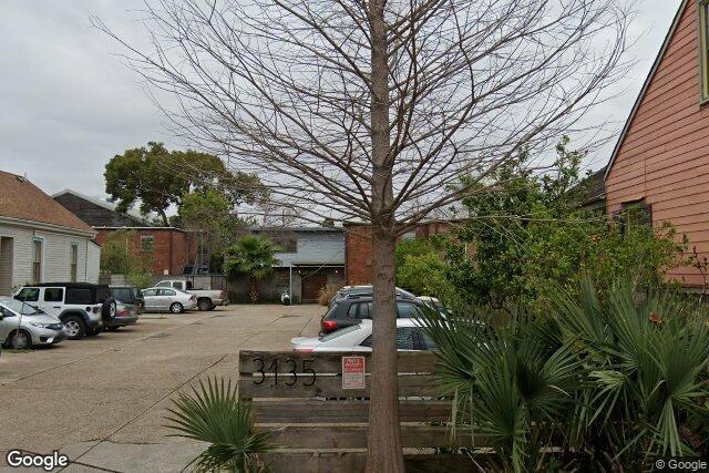 3135 DAUPHINE Street