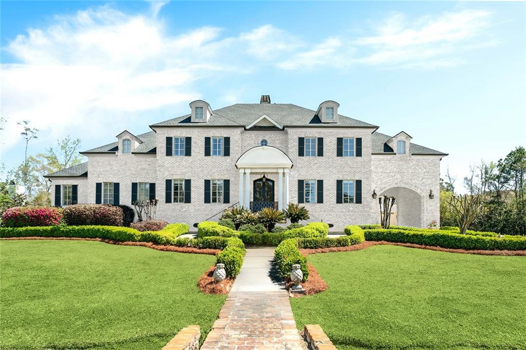160 SANCTUARY Drive