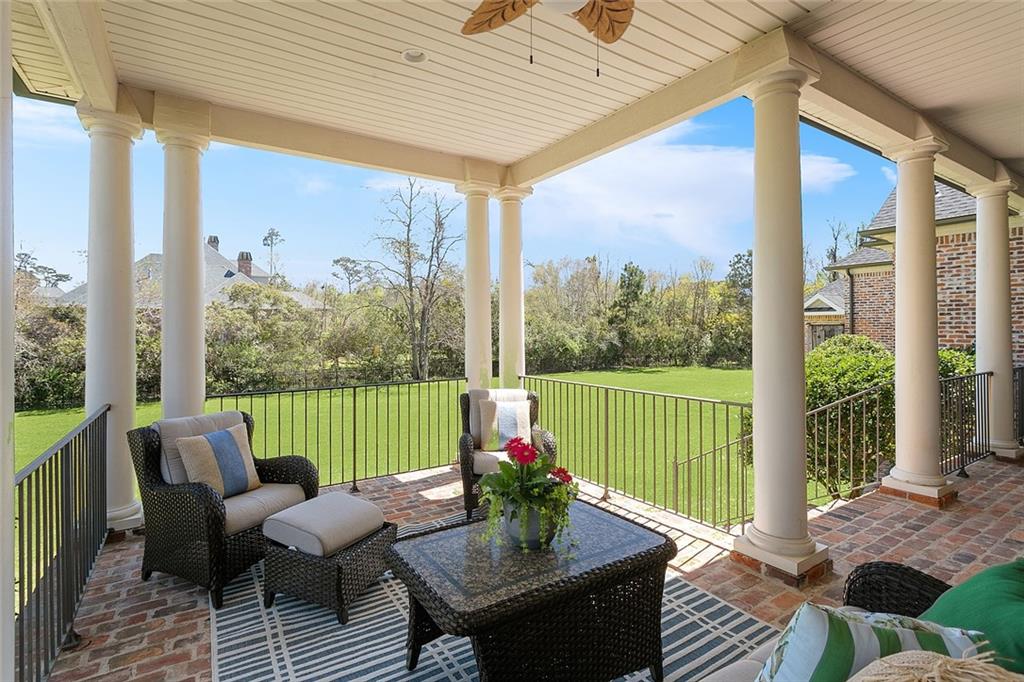 Mandeville, Louisiana 70471, United States, 6 Bedrooms Bedrooms, ,5 BathroomsBathrooms,Residential,Active,97618