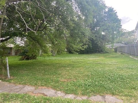 Lots 22,31,30 OAK Avenue Harahan LA 70123