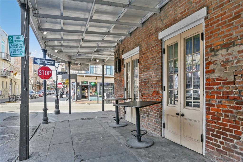 1200 DECATUR Street