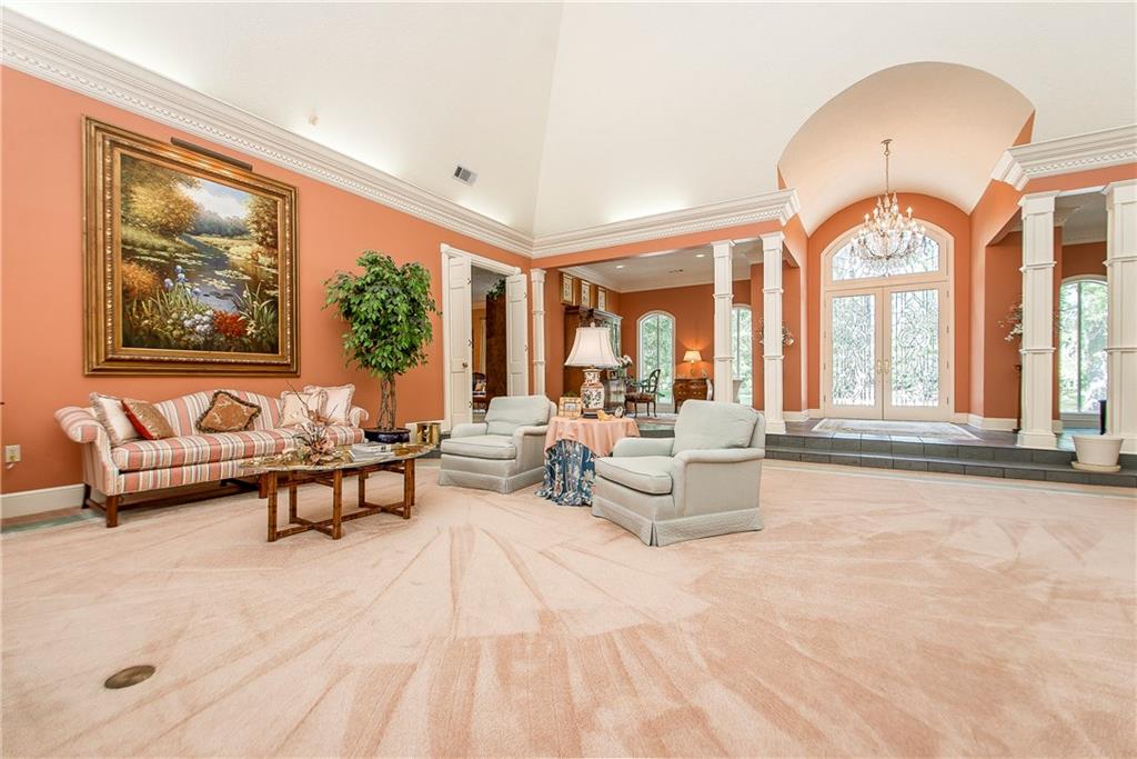 408 CHRISTIAN Lane