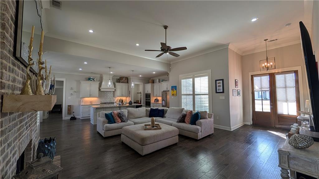 1305 PINE NEEDLE Court