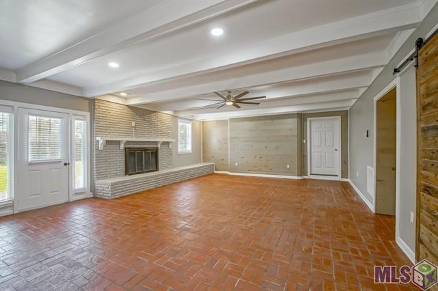 3 LYNN Lane