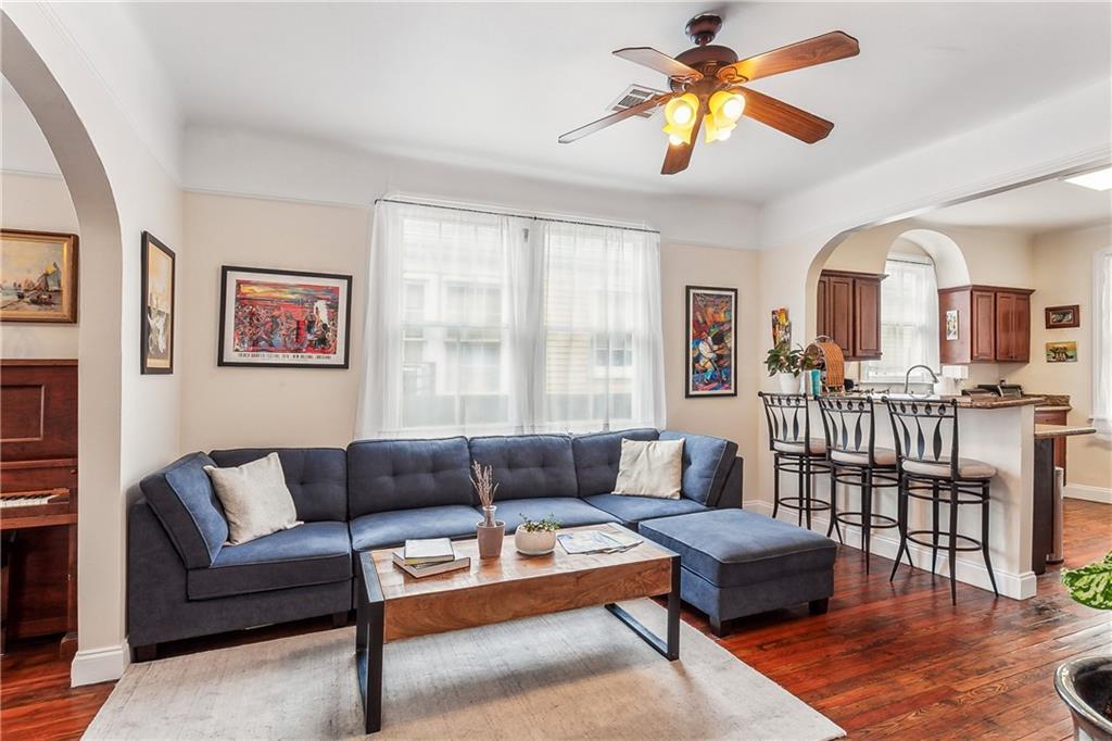 New Orleans, Louisiana 70118, United States, 2 Bedrooms Bedrooms, ,1 BathroomBathrooms,Residential,Pending,61616