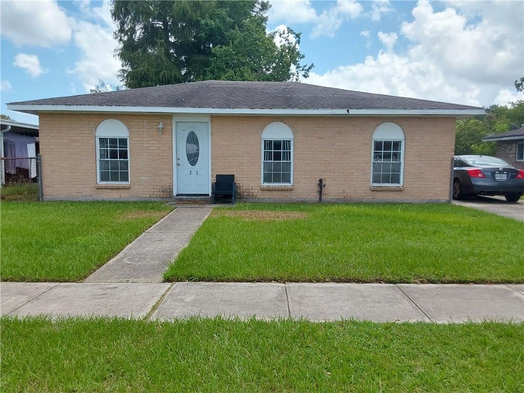 2113 W CHRISTIE Drive