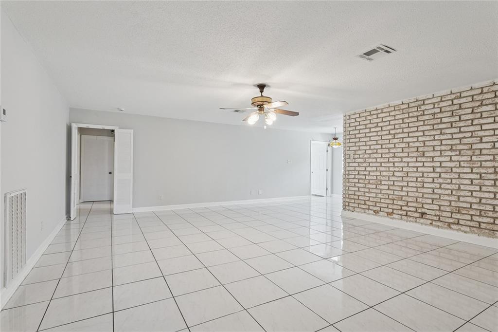 4429 LAKE VISTA Drive