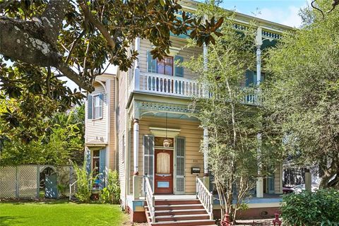 936 ARABELLA Street New Orleans LA 70115