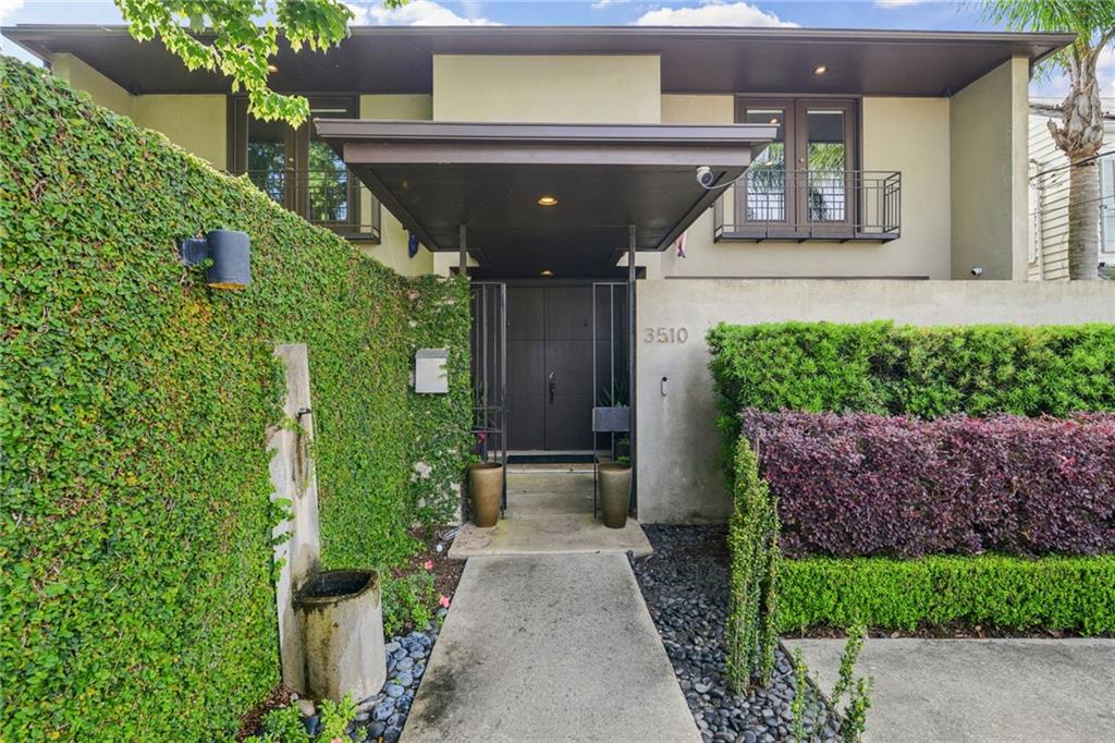 3510 OCTAVIA Street