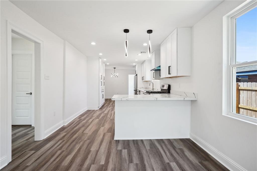 43 LABARRE Place