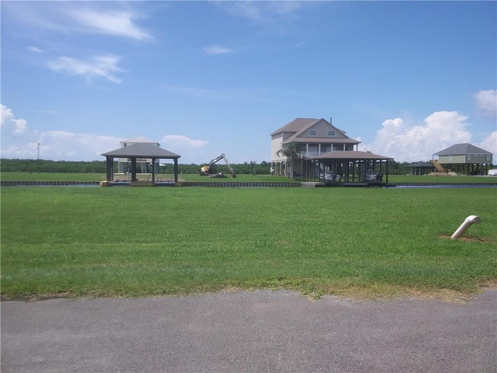 Photo 1 of 1 — 2404 FORT BEAUREGARD Boulevard, St Bernard, LA 70085