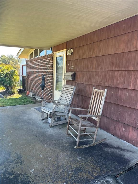 1820 CEDARWOOD Avenue