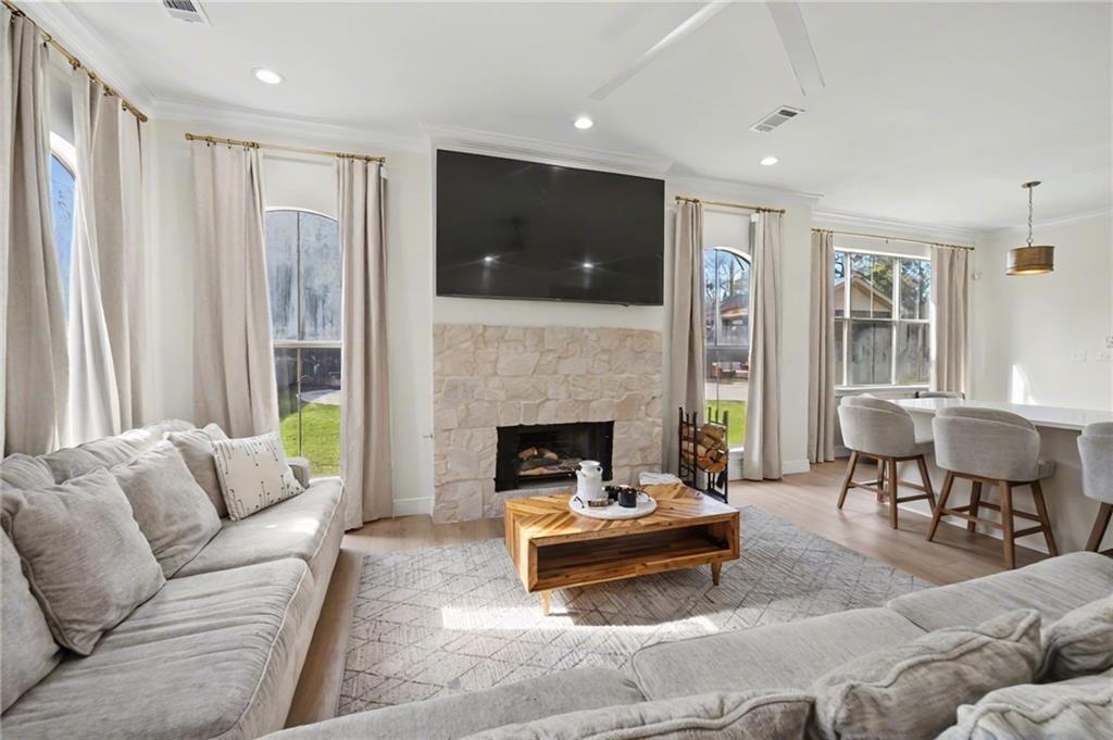 204 HIDDEN SPRINGS Lane