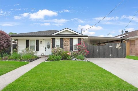 3024 FARMSITE Road Violet LA 70092