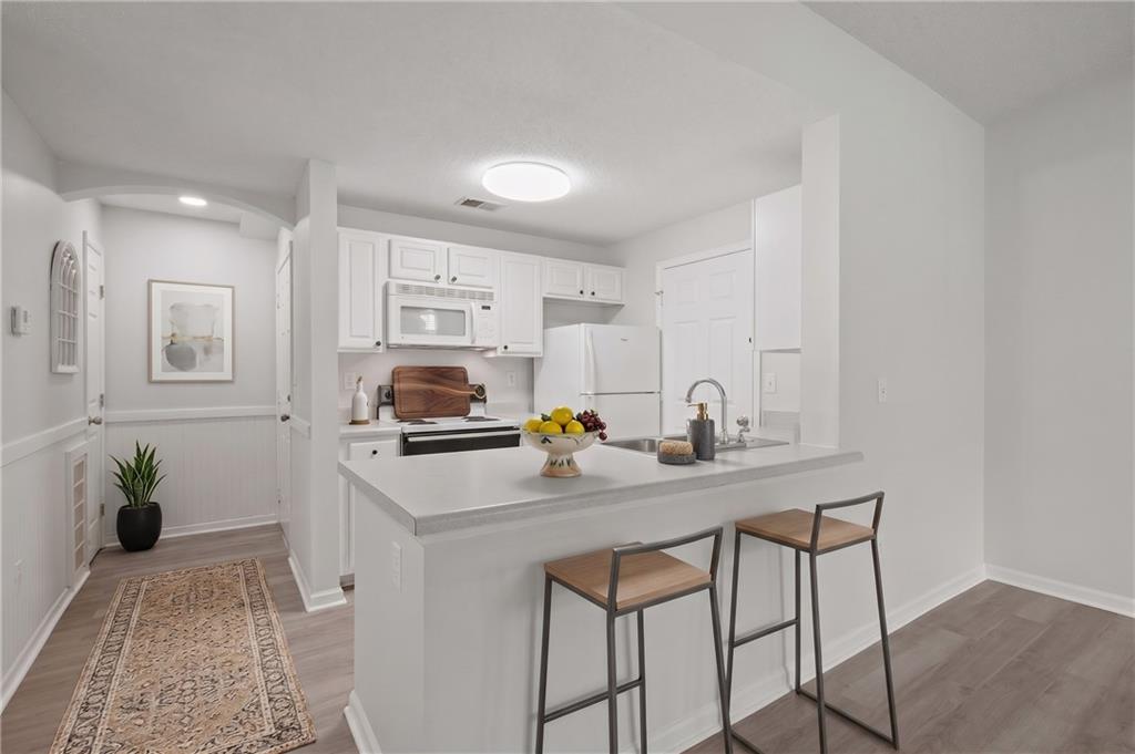350 EMERALD FOREST Boulevard 17202