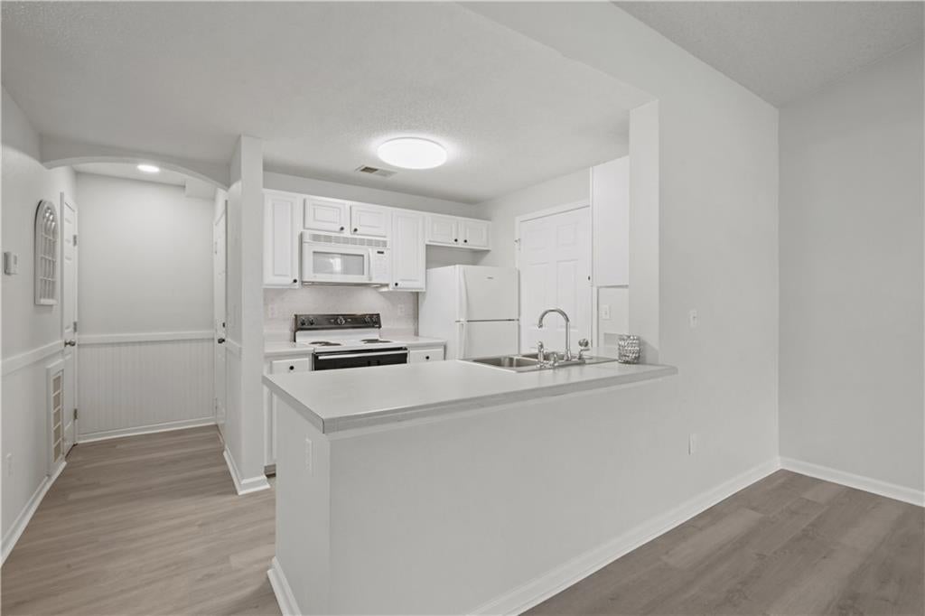 350 EMERALD FOREST Boulevard 17202