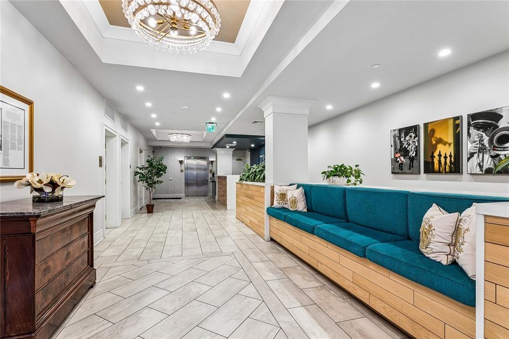 731 ST CHARLES Avenue 413