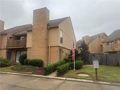 36 ORMOND Place Destrehan LA 70047