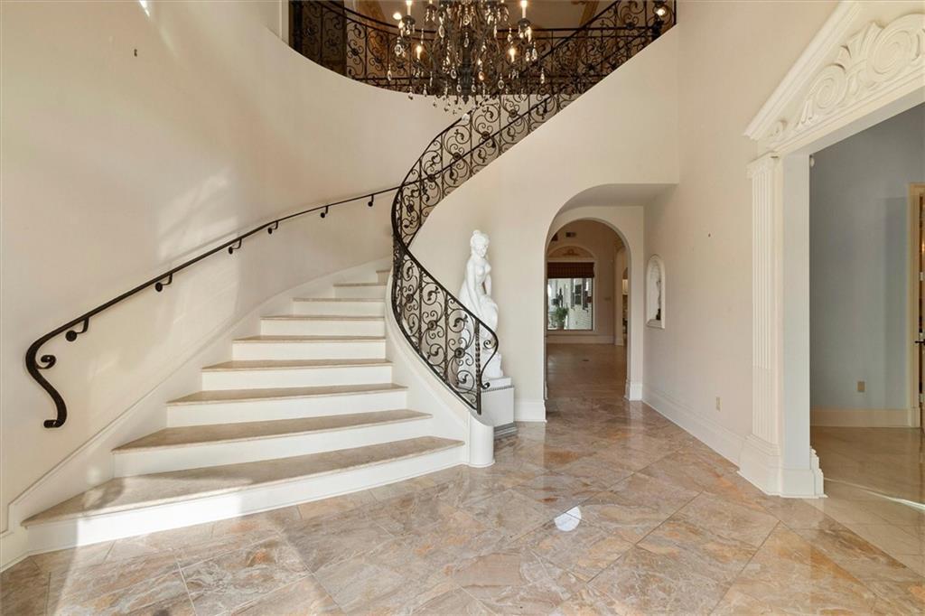 1501 TRANSCONTINENTAL Drive