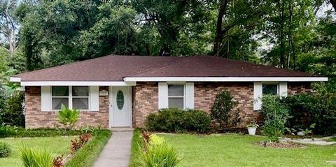 Photo of 311 W ST. MARY Drive, Covington, LA 70433 (MLS # 2564190)