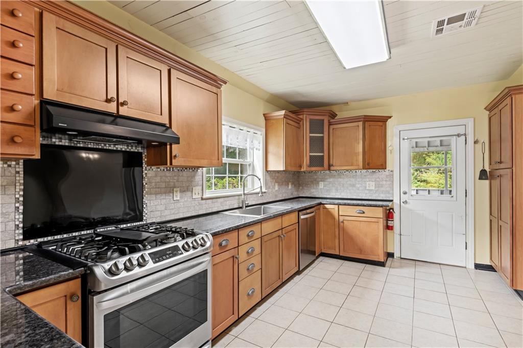 Ponchatoula, Louisiana 70454, United States, 3 Bedrooms Bedrooms, ,3 BathroomsBathrooms,Residential,Active,217205