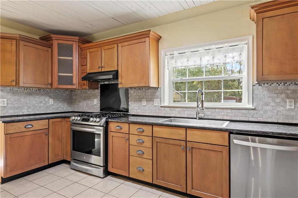 Ponchatoula, Louisiana 70454, United States, 3 Bedrooms Bedrooms, ,3 BathroomsBathrooms,Residential,Active,217205